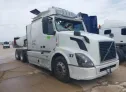 2017 VOLVO TRUCK  - Image 1.