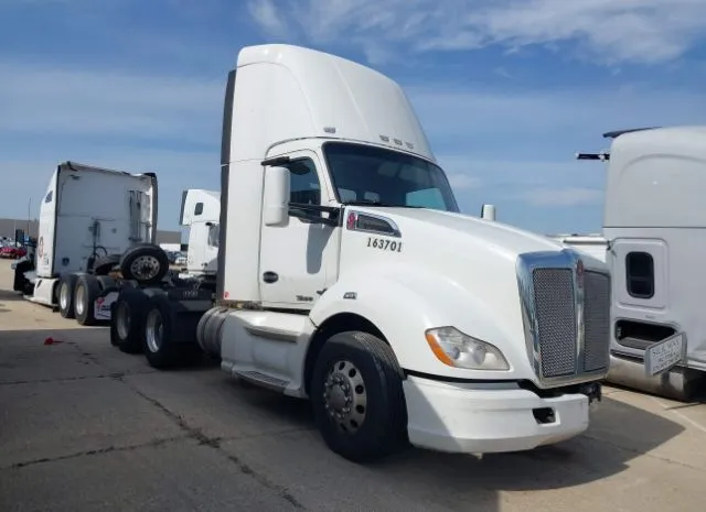 2014 KENWORTH  - Image 1.