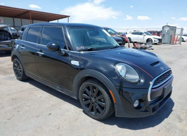 2019 MINI  - Image 1.