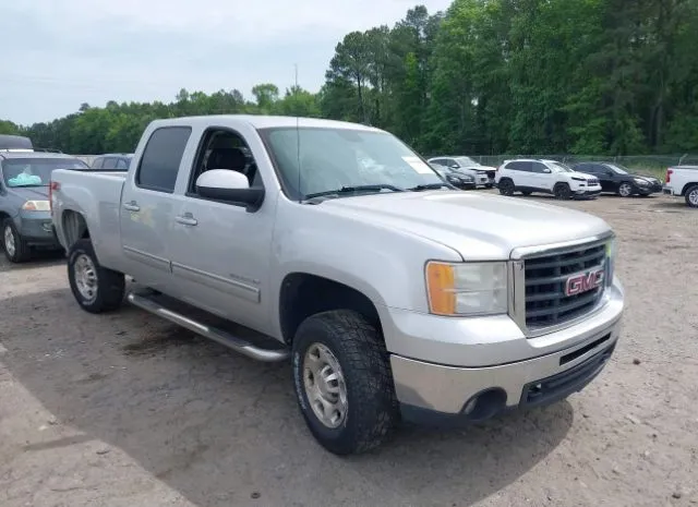 2010 GMC  - Image 1.