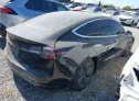 2019 TESLA  - Image 4.