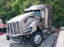 2019 PETERBILT  - Image 2.