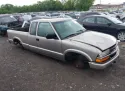 2000 CHEVROLET S-10 Pickup 2.2L 4