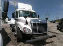 2011 FREIGHTLINER  - Image 1.