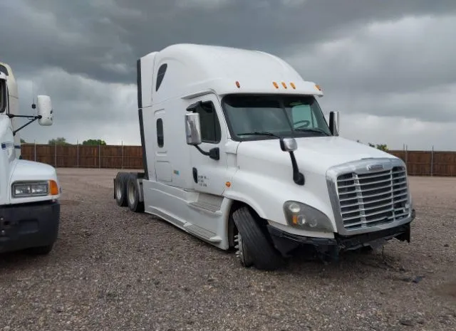 2015 FREIGHTLINER  - Image 1.