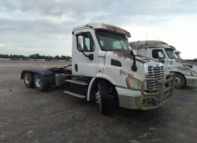 2013 FREIGHTLINER  - Image 1.