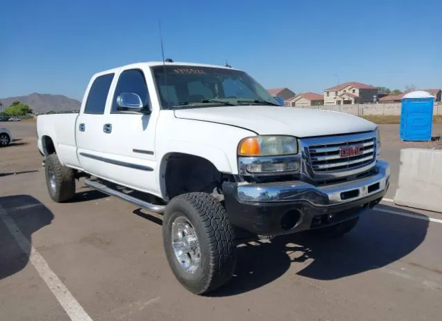 2004 GMC  - Image 1.