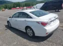 2011 HYUNDAI  - Image 3.