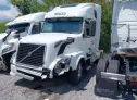 2012 VOLVO TRUCK  - Image 2.