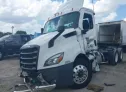 2023 FREIGHTLINER  - Image 2.