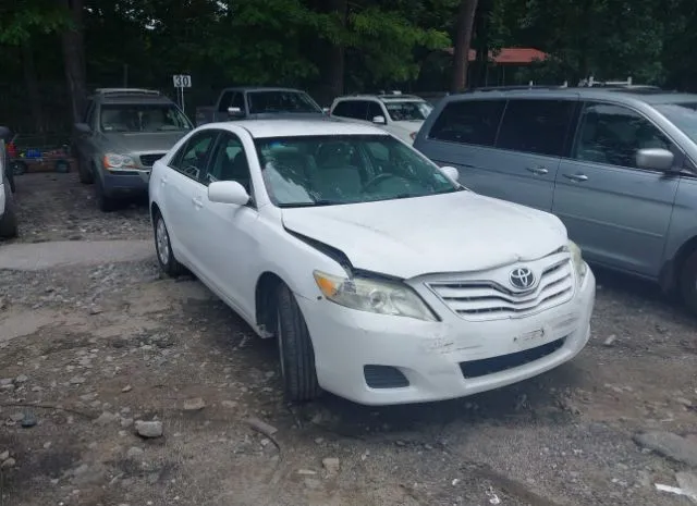 2010 TOYOTA  - Image 1.