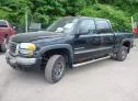 2004 GMC  - Image 2.