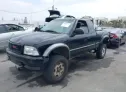 2000 GMC  - Image 2.