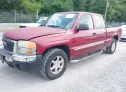 2004 GMC  - Image 2.