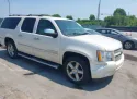 2013 CHEVROLET SUBURBAN 1500 5.3L 8