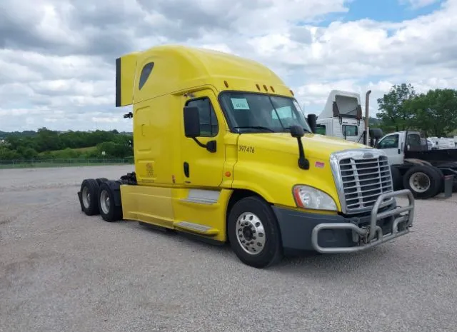 2015 FREIGHTLINER  - Image 1.