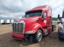 2010 PETERBILT  - Image 2.