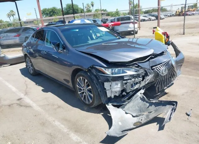 2019 LEXUS  - Image 1.