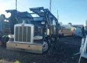 2014 PETERBILT  - Image 2.