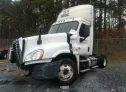 2016 FREIGHTLINER  - Image 2.