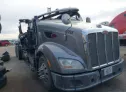 2013 PETERBILT  - Image 1.