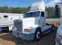 2000 FREIGHTLINER  - Image 2.