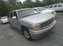 2004 GMC  - Image 1.