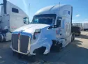 2017 KENWORTH  - Image 2.