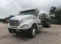 2002 FREIGHTLINER  - Image 2.