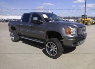  2013 GMC  - Image 0.