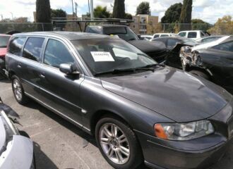  2006 VOLVO  - Image 0.