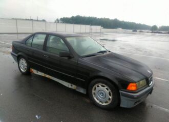  1993 BMW  - Image 0.