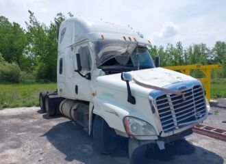  2013 FREIGHTLINER  - Image 0.