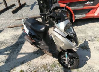 2020 SCOOTER  - Image 0.