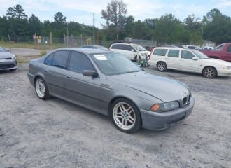  2003 BMW  - Image 0.