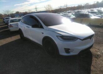  2016 TESLA  - Image 0.