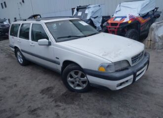  1998 VOLVO  - Image 0.