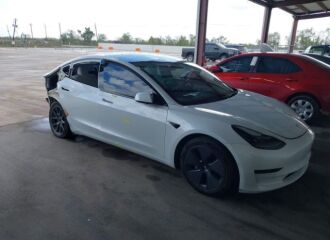  2022 TESLA  - Image 0.