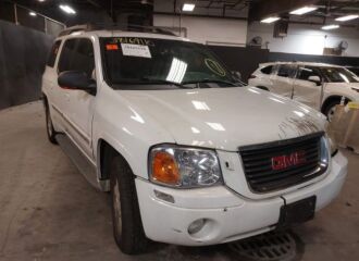  2003 GMC  - Image 0.