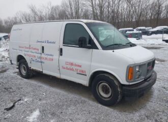  1999 GMC  - Image 0.