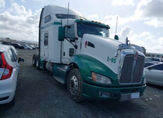  2011 KENWORTH  - Image 0.