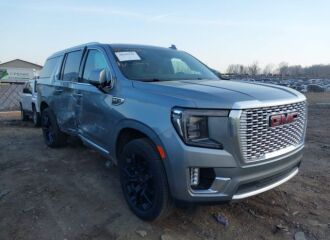  2023 GMC  - Image 0.