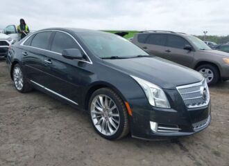  2013 CADILLAC  - Image 0.