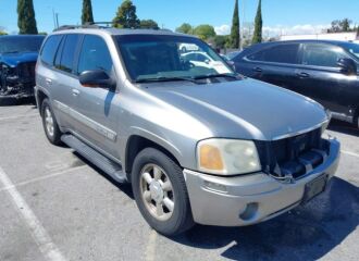  2002 GMC  - Image 0.