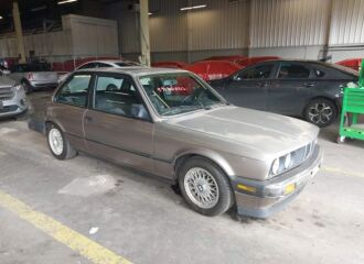  1987 BMW  - Image 0.