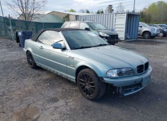  2002 BMW  - Image 0.