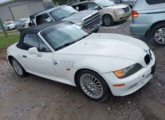  1998 BMW  - Image 0.