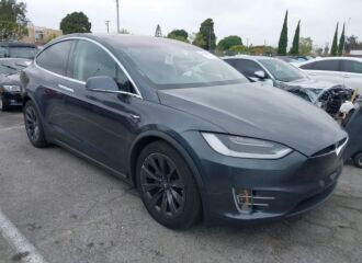  2018 TESLA  - Image 0.