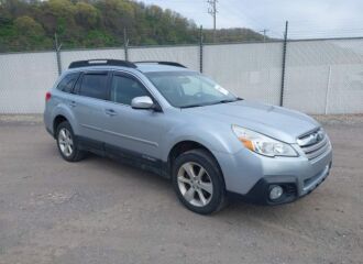  2013 SUBARU  - Image 0.