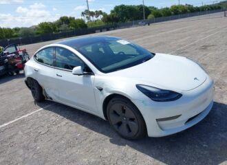  2022 TESLA  - Image 0.